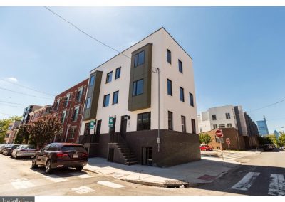 1840 Poplar St 19